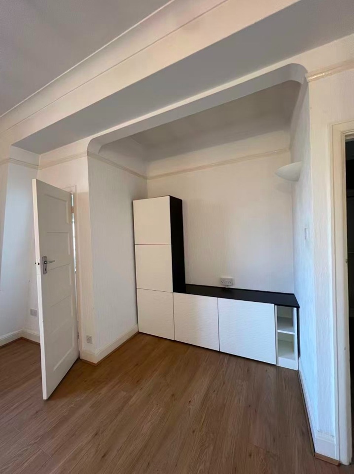 Additional image 4 of Studio Flat, Endsleigh Court, WC1H, N1 7GU