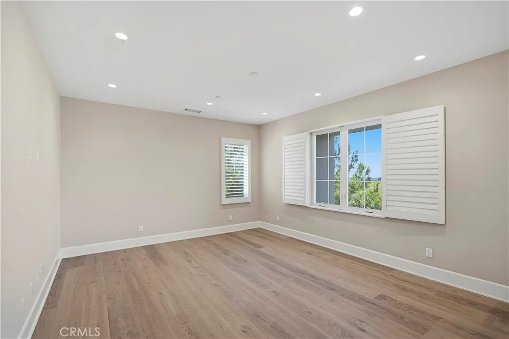 Additional image 81 of 100 Viano, Irvine, CA 92602