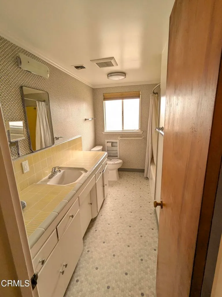 Additional image 46 of 1990 Fox Ridge Drive, Pasadena, CA