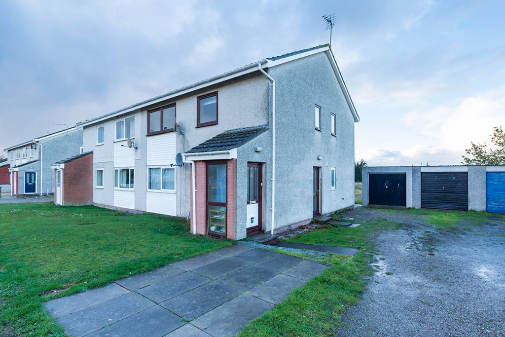 2 bed flat for saleMilnefield Avenue, Elgin, Morayshire IV30
