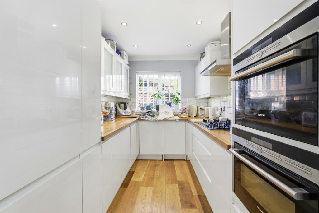 Additional image 5 of Buckwood Road, Markyate, St. Albans, Hertfordshire, AL3