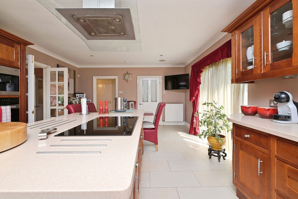Additional image 15 of 6 bed detached house for saleAshleigh, Orton Wistow, Peterborough PE2