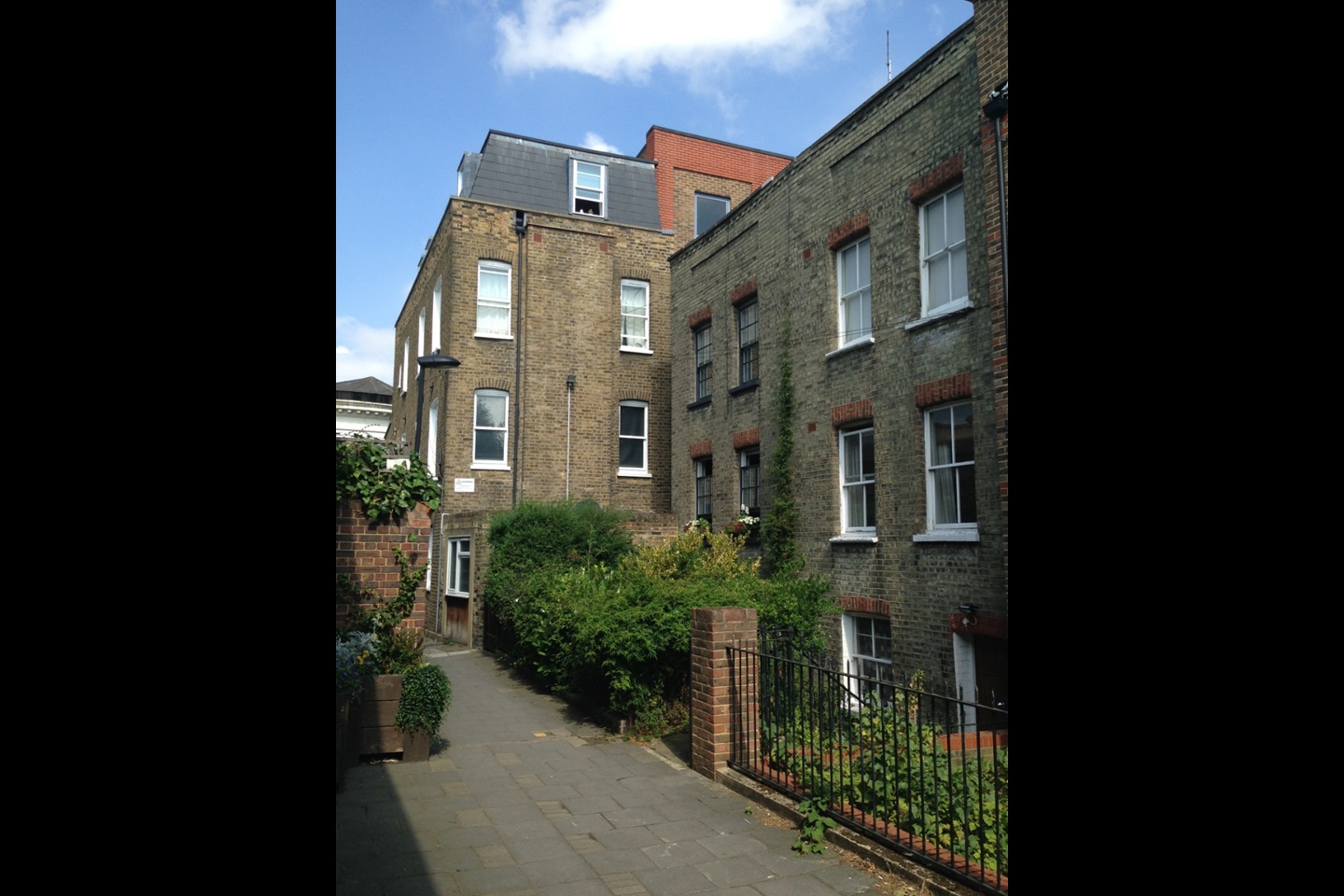 Studio Flat, Aulton Place, SE11, N1 7GU