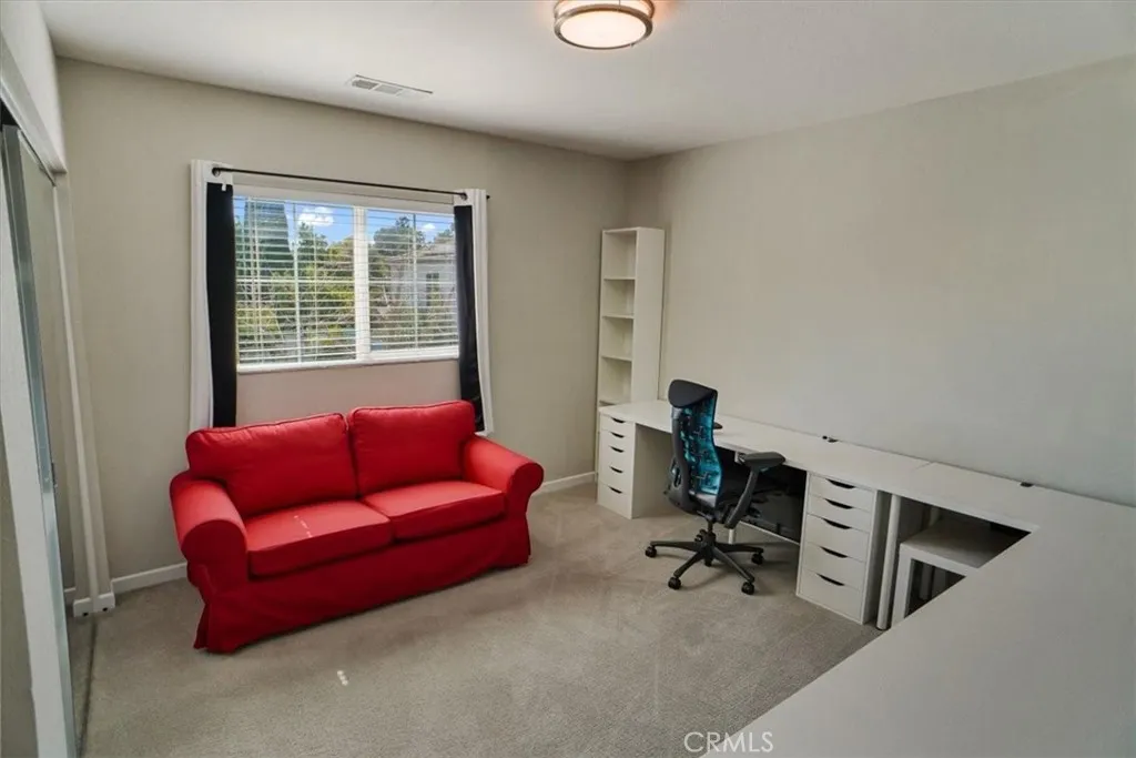 15605 W Lilli Way, Van Nuys, CA 91406