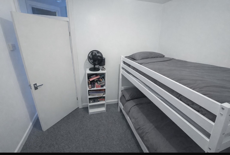 Additional image 4 of 3 Bed Flat, Crosby Row, SE1, N1 7GU