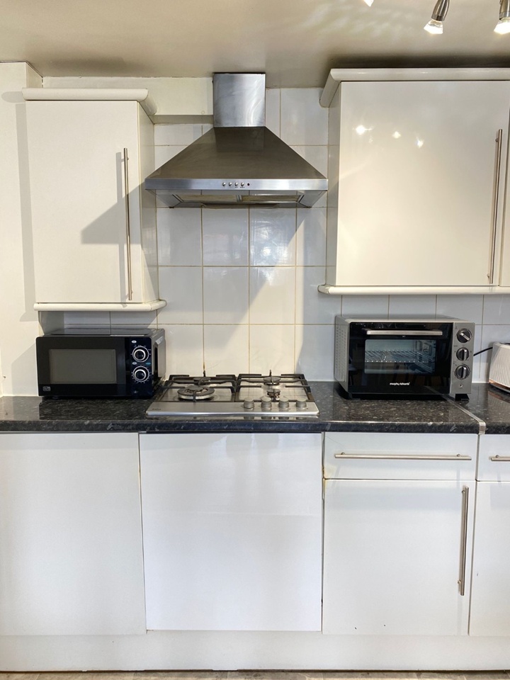 Additional image 10 of 2 Bed Flat, Brick Lane, E1, N1 7GU