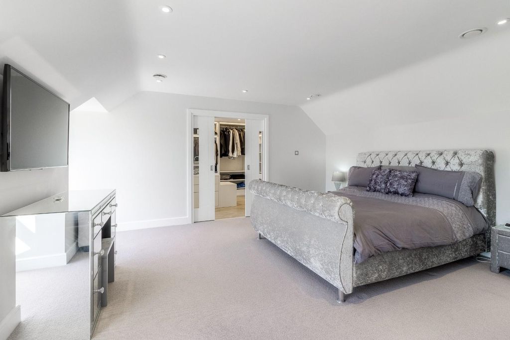 Additional image 17 of 6 bed detached house for saleBelfry Lane, Collingtree Park, Northampton NN4