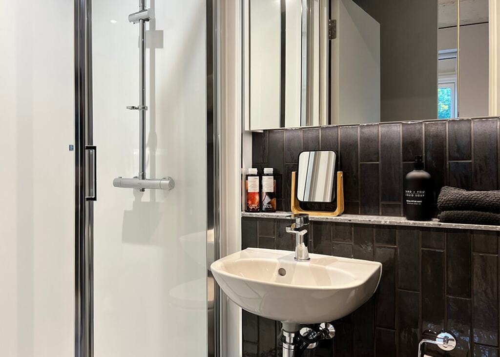 Additional image 2 of Room in a Shared Flat, Avonmouth St, SE1, N1 7GU