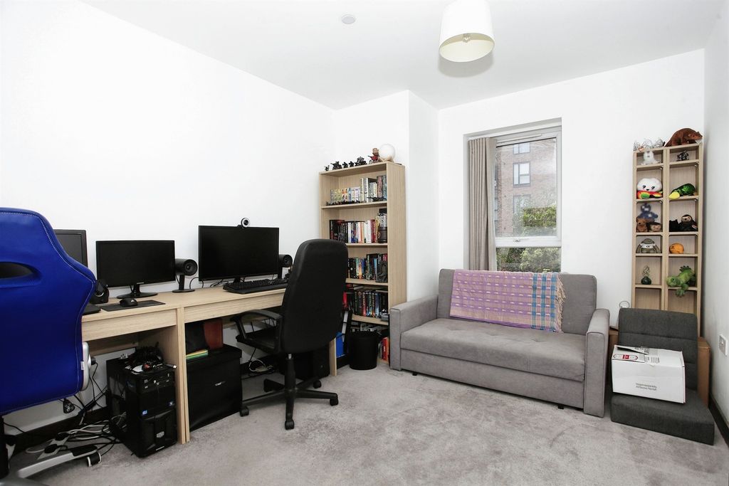 Additional image 10 of 2 bed flat for saleEast Station Road, Fletton Quays, Peterborough PE2