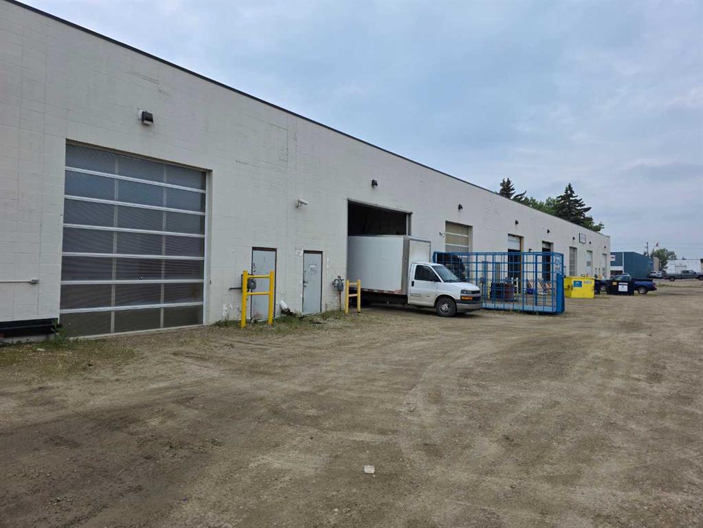 Additional image 4 of #8-4830 78 Street , Red Deer, AB, T4P2B3