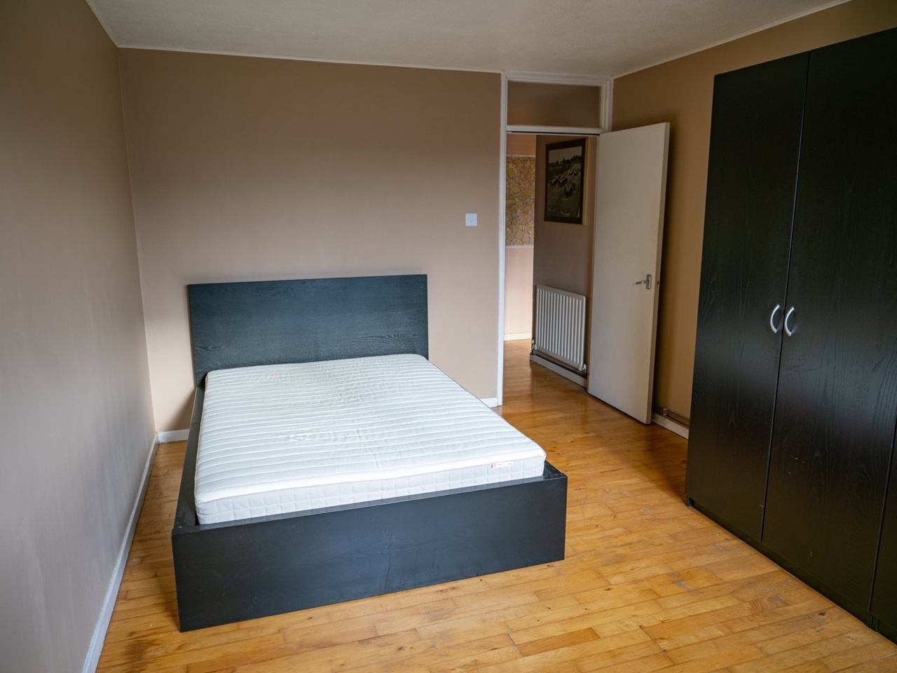 Additional image 3 of 2 Bed Flat, Henley Prior, N1, N1 7GU