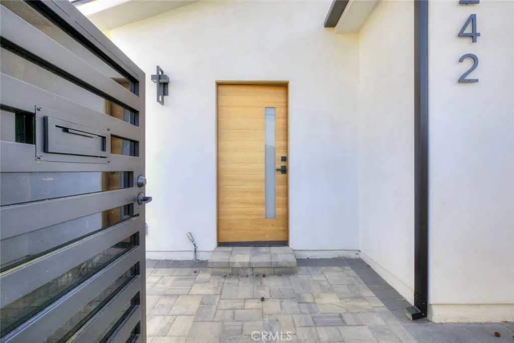 Additional image 28 of 2242 N Keystone, Burbank, CA 91504