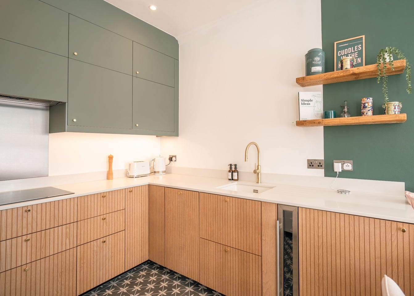 Additional image 13 of 2 Bed Flat, Queens Gate Gardens, SW7, N1 7GU