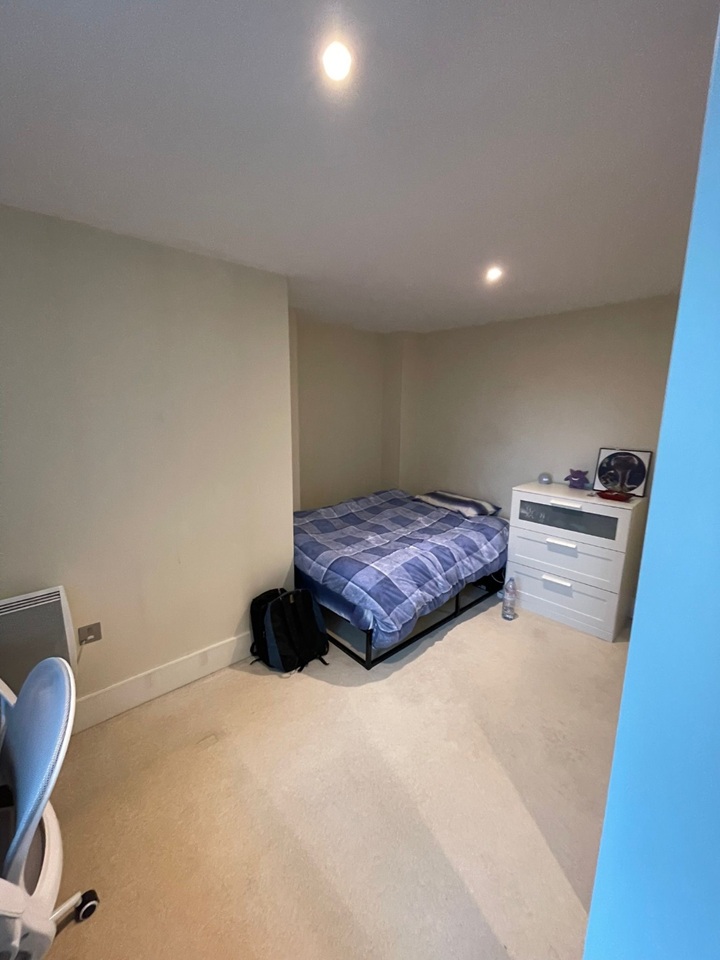 Additional image 2 of Room in a Shared Flat, St George Wharf, SW8, N1 7GU