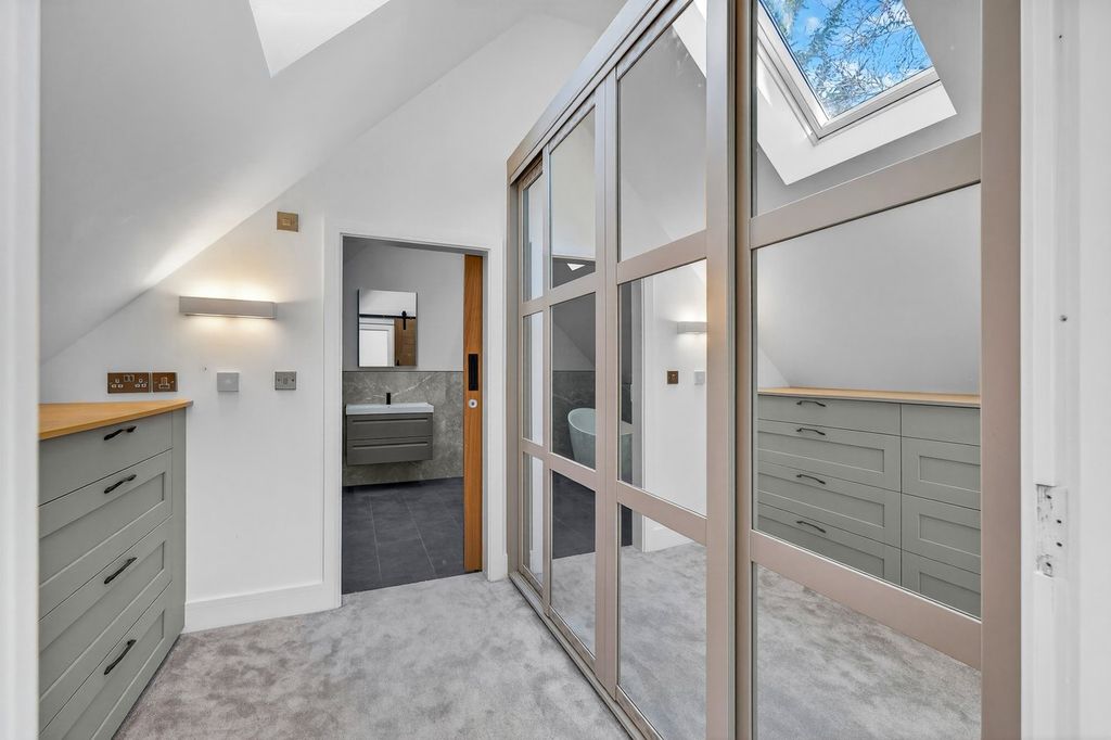 Additional image 15 of 2 bed flat for saleBenson Road, Stratford Upon Avon, Warwickshire CV37