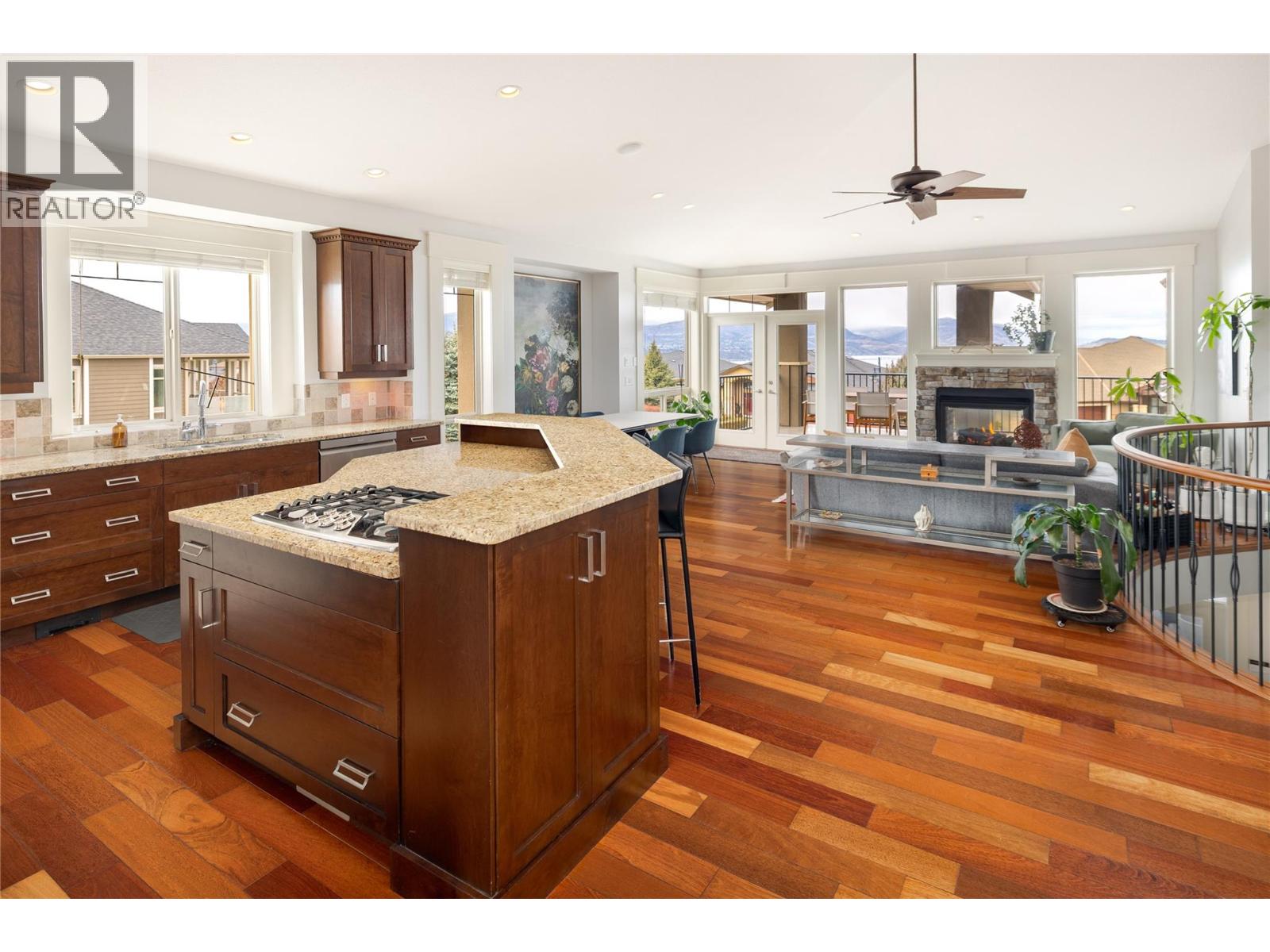 Additional image 4 of 667 Devonian Avenue, Kelowna, BC, V1W5C2