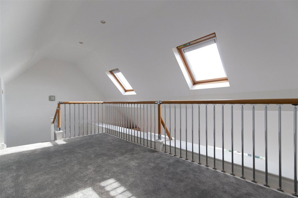 Additional image 11 of 3 bed flat for saleFlat 16 Mansion House, Bryn Y Mor, Narberth Road, Tenby, Pembrokeshire SA70