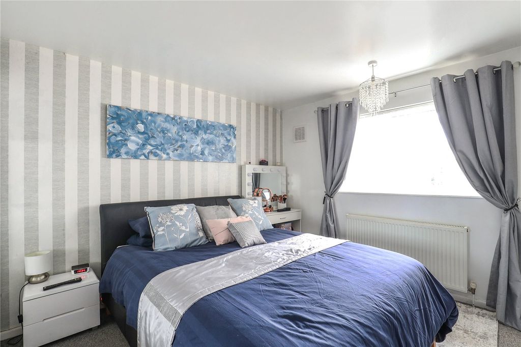 Additional image 9 of 3 bed semi-detached house for saleLyveden Gardens, Bristol, Somerset BS13
