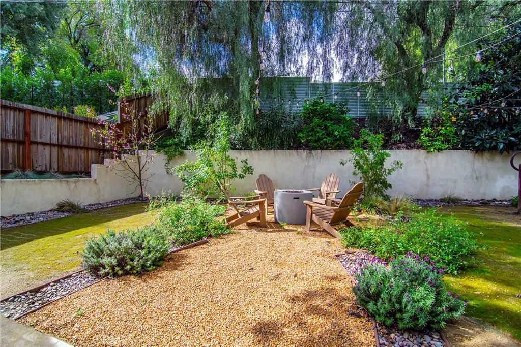 4737 Topanga Canyon Blvd, Woodland Hills, CA 91364