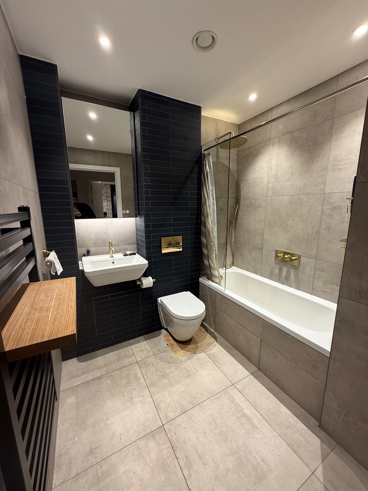 Additional image 11 of 2 Bed Flat, Dock Street, E1, N1 7GU