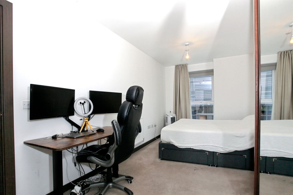 Additional image 8 of 2 bed flat for saleEast Station Road, Fletton Quays, Peterborough PE2