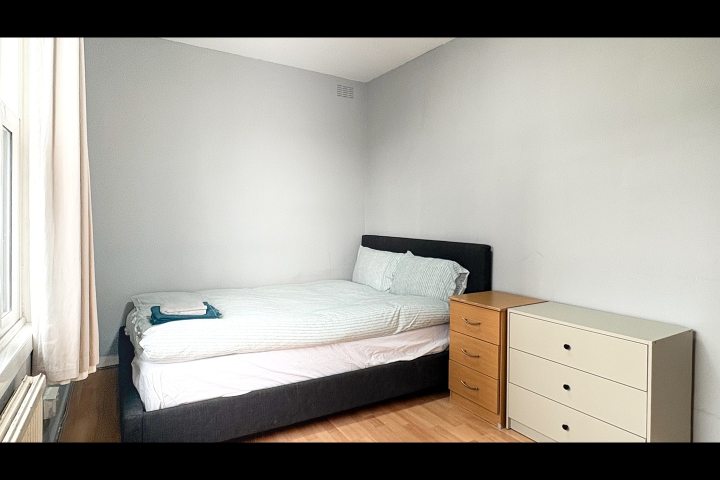 Additional image 3 of Room in a Shared Flat, Herbert House, E1, N1 7GU
