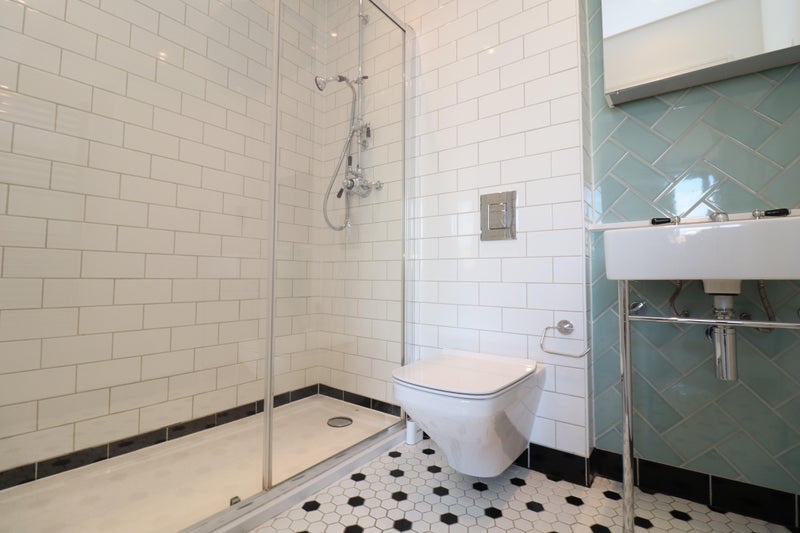 Additional image 5 of Room in a Shared Flat, London, EC1V, N1 7GU