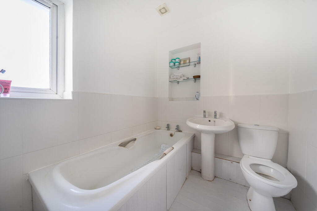 Additional image 8 of Sibley Avenue, Harpenden, AL5