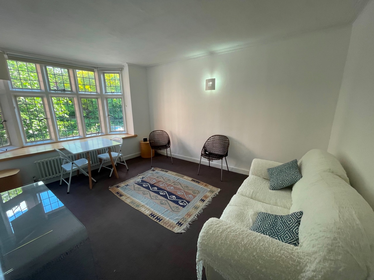 1 Bed Flat, Queen Court, WC1N, N1 7GU