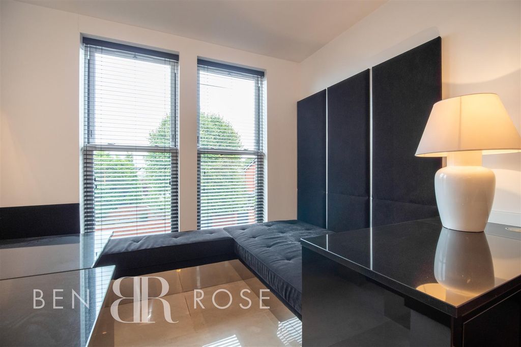 Additional image 11 of 3 bed flat for saleWindsor Road, Chorley PR7