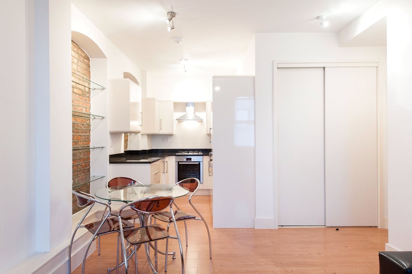 Additional image 2 of 2 Bed Flat, Whitechapel High Street, E1, N1 7GU