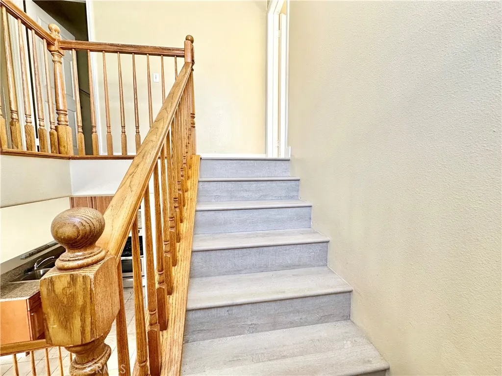 Additional image 12 of 731 5th Street, Long Beach, CA 90802