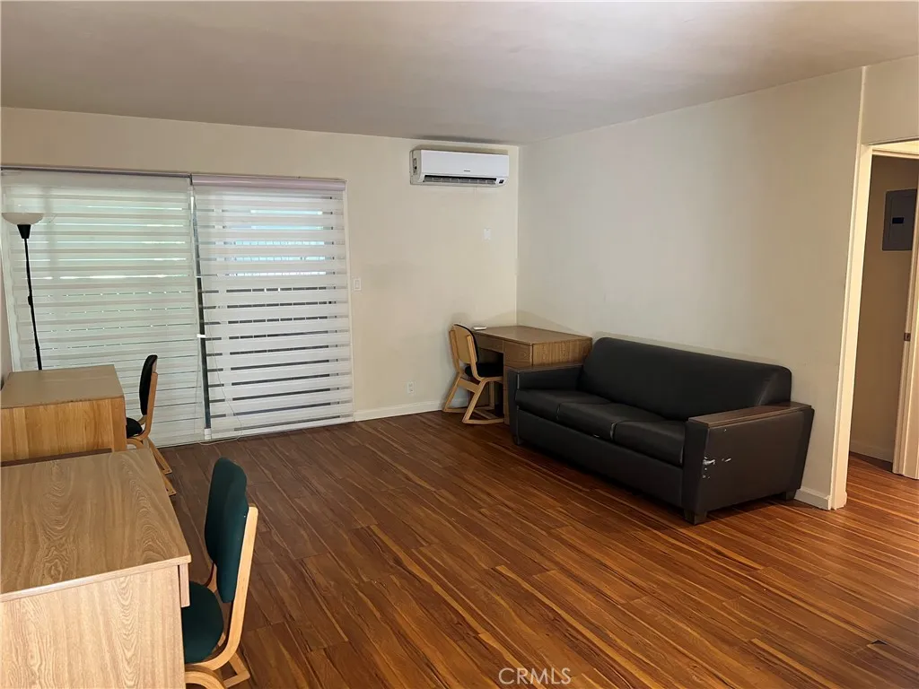 Additional image 5 of 265 N Oakland Ave Unit 7, Pasadena, CA 91101