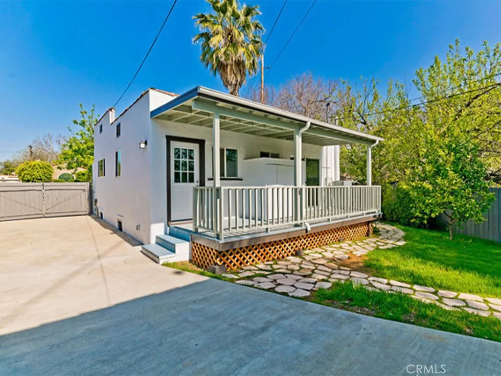 Additional image 23 of 242 W Elmwood Ave, Burbank, CA 91502