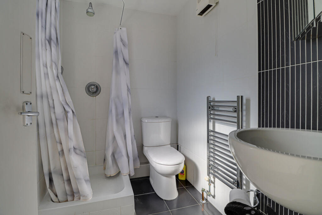 Additional image 6 of Lower Luton Road, Wheathampstead, AL4