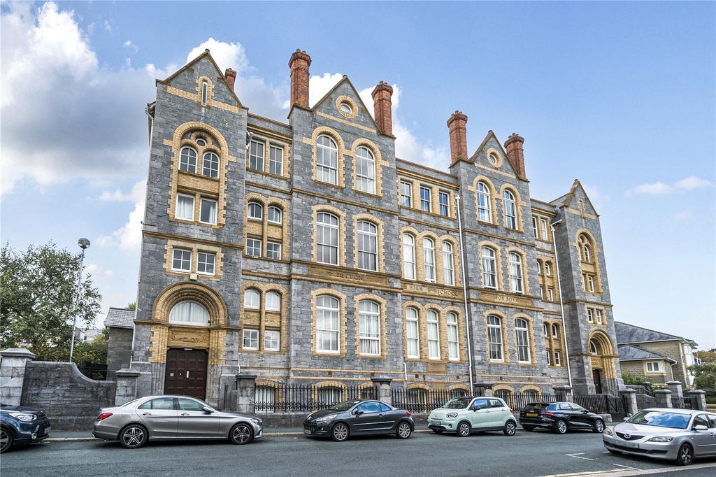 4 bed flat for saleSutton High Apartments, 20 Regent Street, Plymouth PL4 photo 3