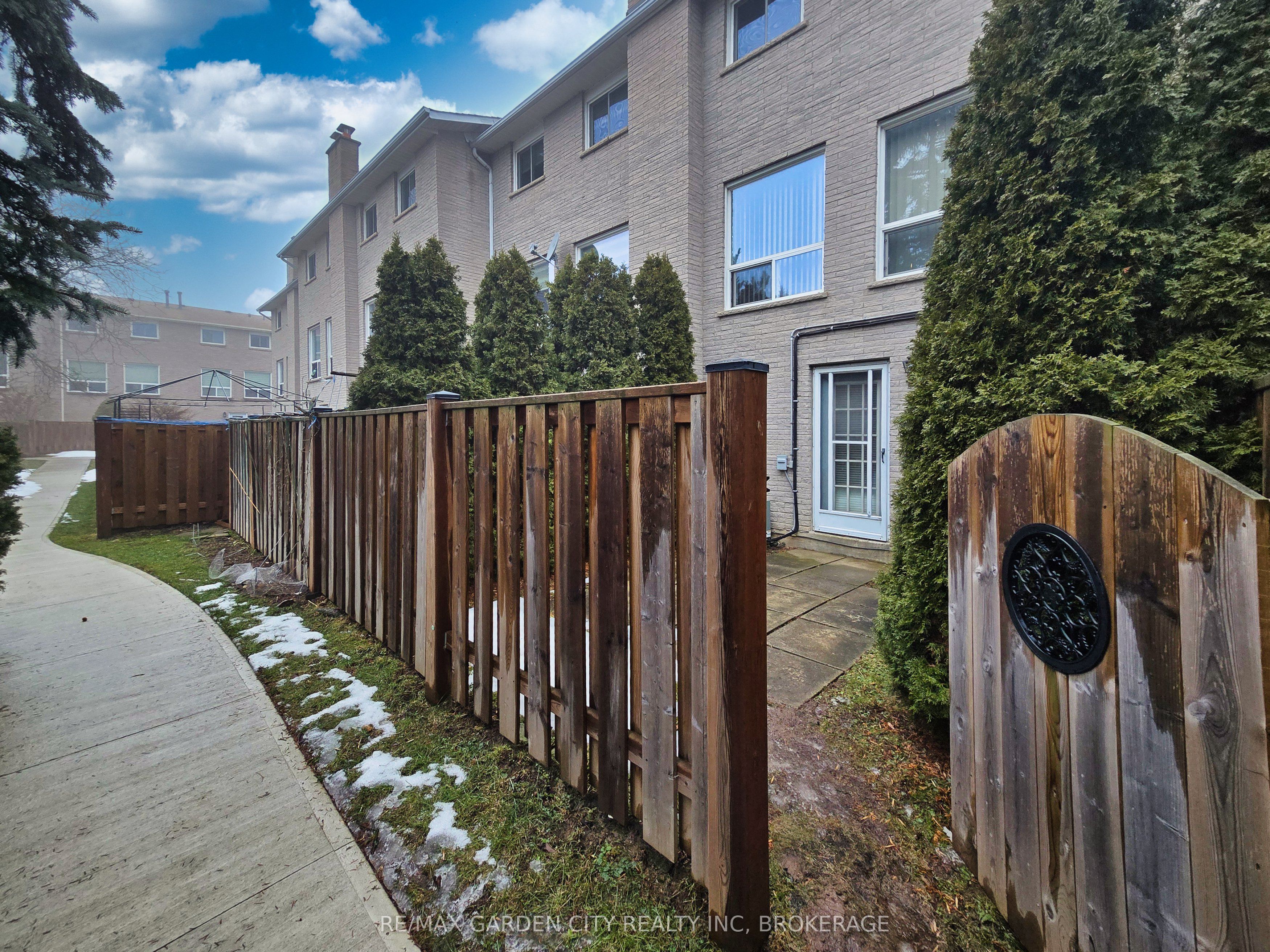Additional image 5 of 19-1155 Paramount Drive, Hamilton, ON, L8J 2N3