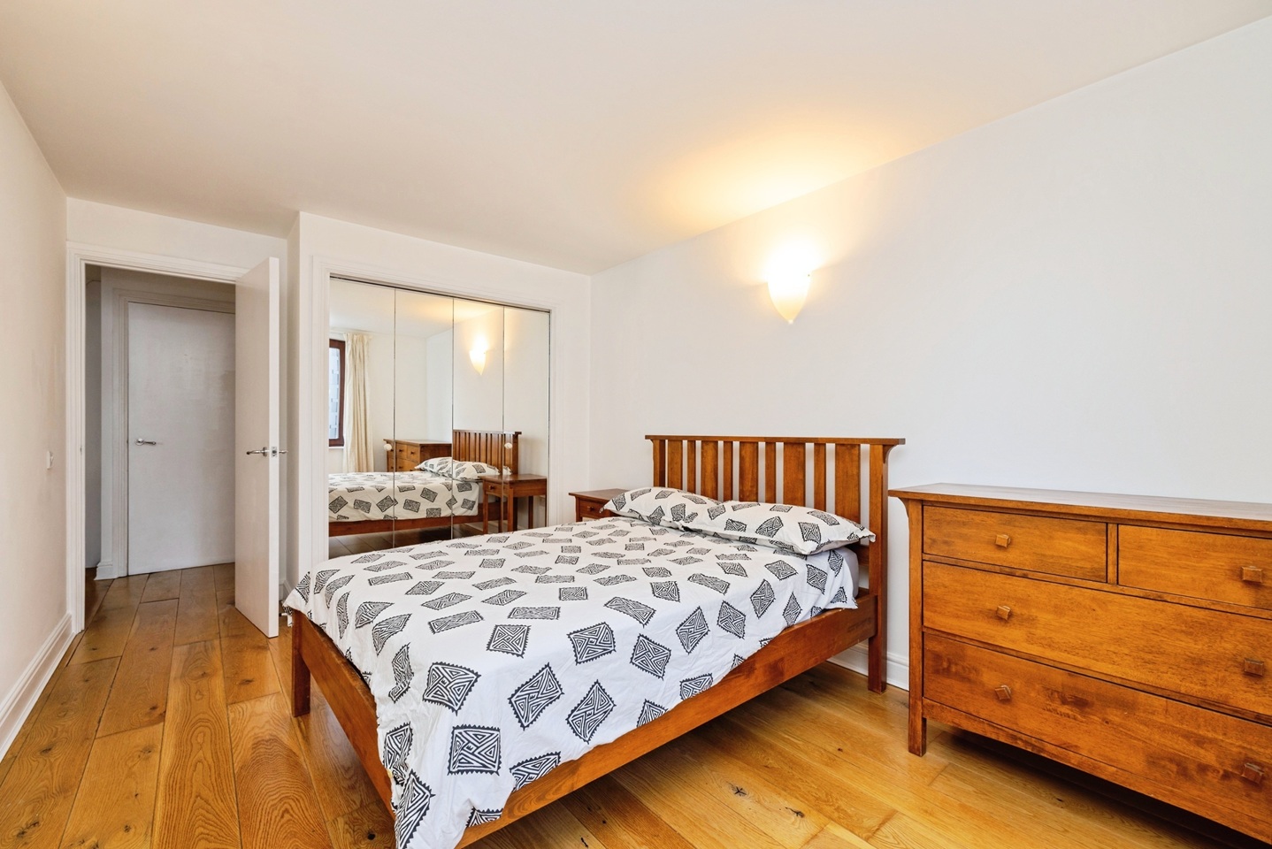 Additional image 7 of 1 Bed Flat, Naylor Building West, E1, N1 7GU