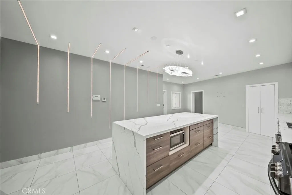 Additional image 11 of 8647 Corbin Avenue, Winnetka, CA 91306