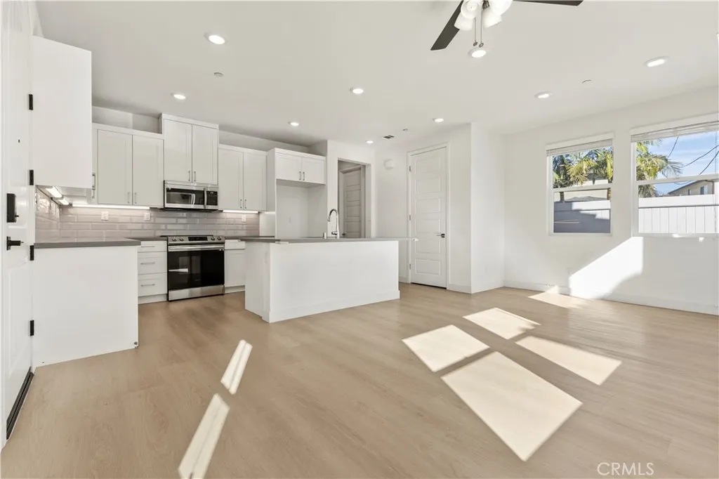 Additional image 89 of 1544 W Plaza Del Amo, Torrance, CA 90501