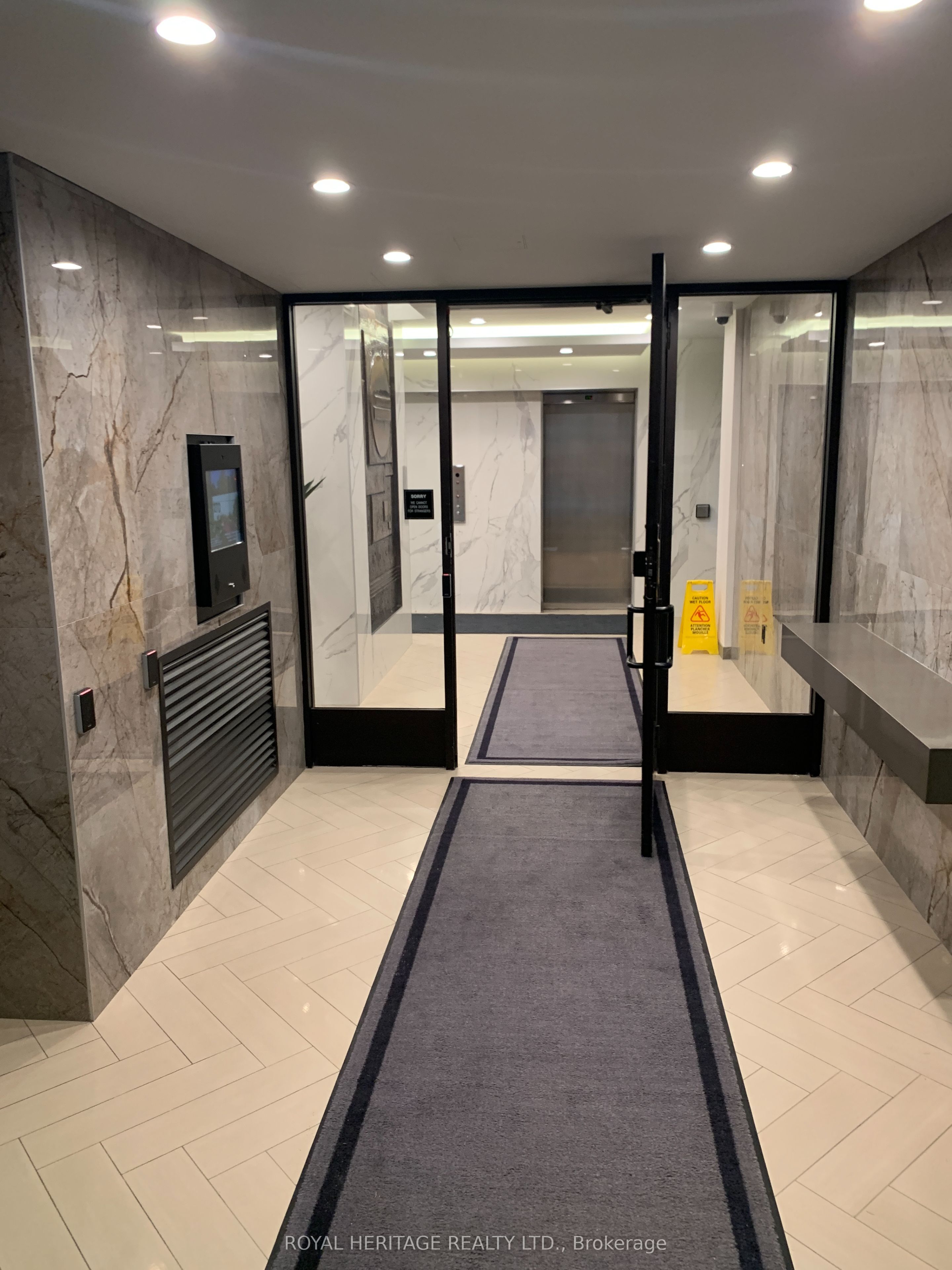 Additional image 2 of 1110-270 Scarlett Road, Toronto, ON, M6N 4X7