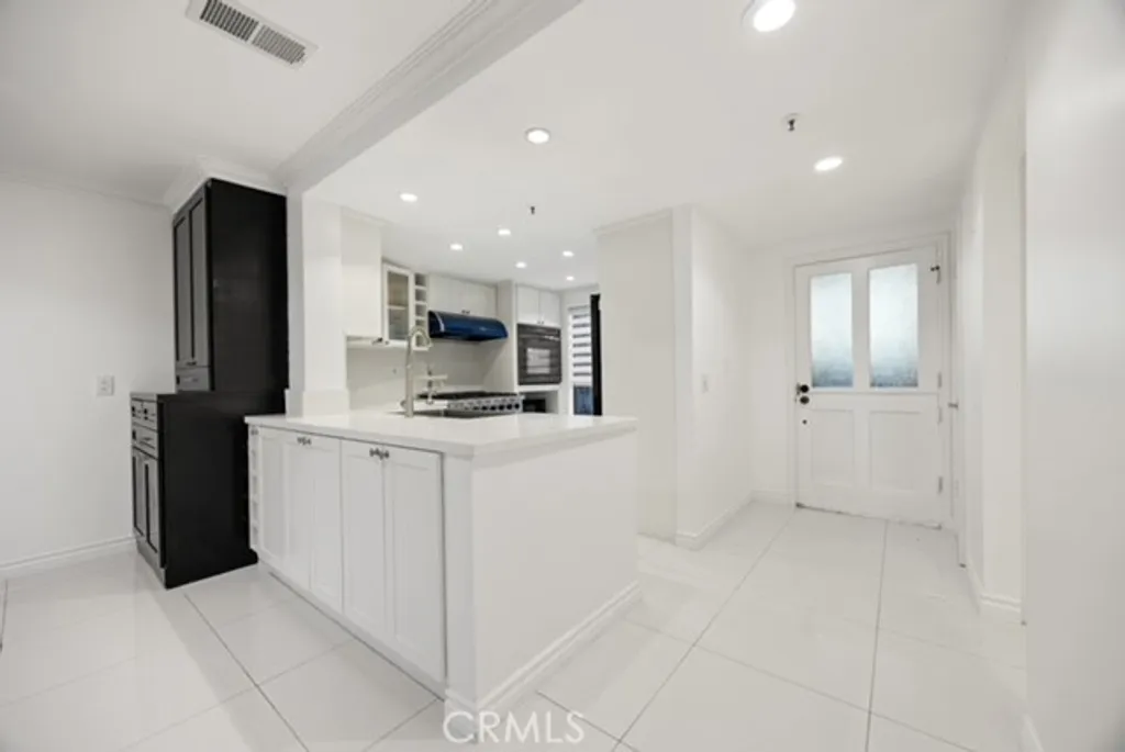 Additional image 12 of 20 Sea Island Drive, Newport Beach, CA 92660