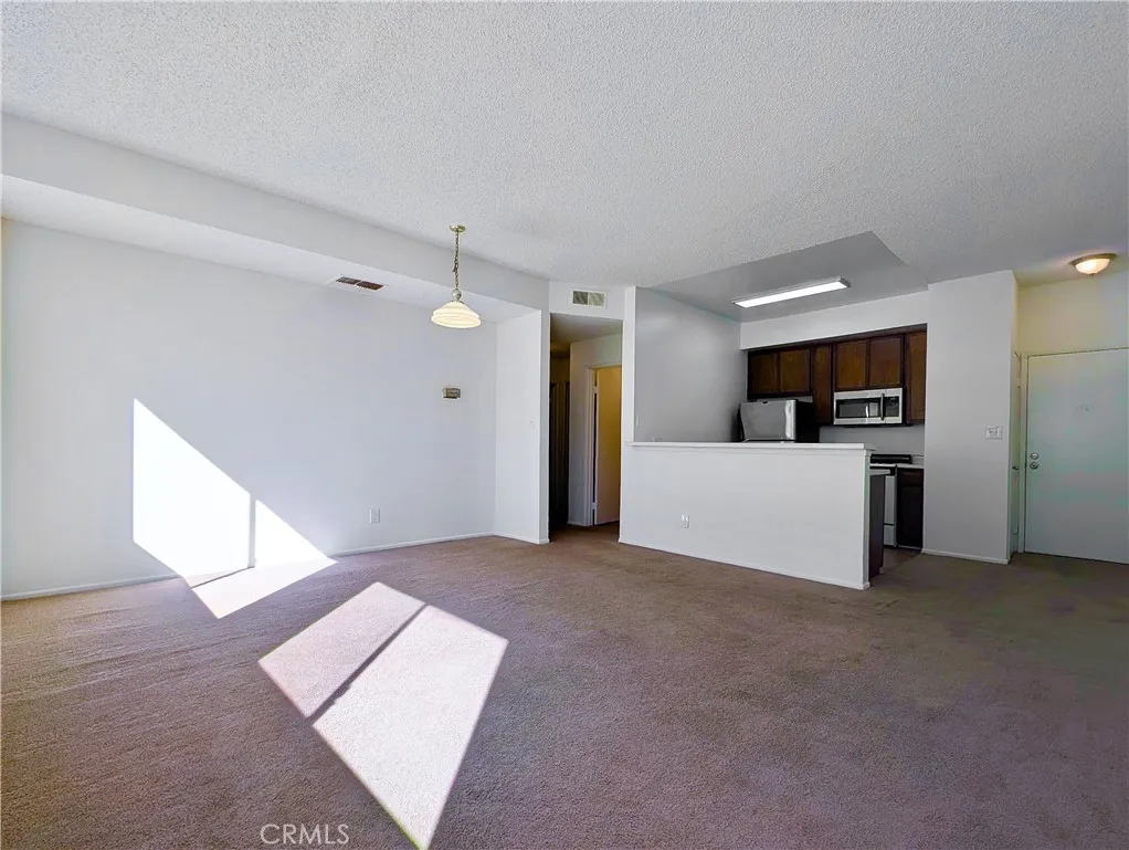Additional image 16 of 17312 Chatsworth Street Unit B, Granada Hills, CA 91344