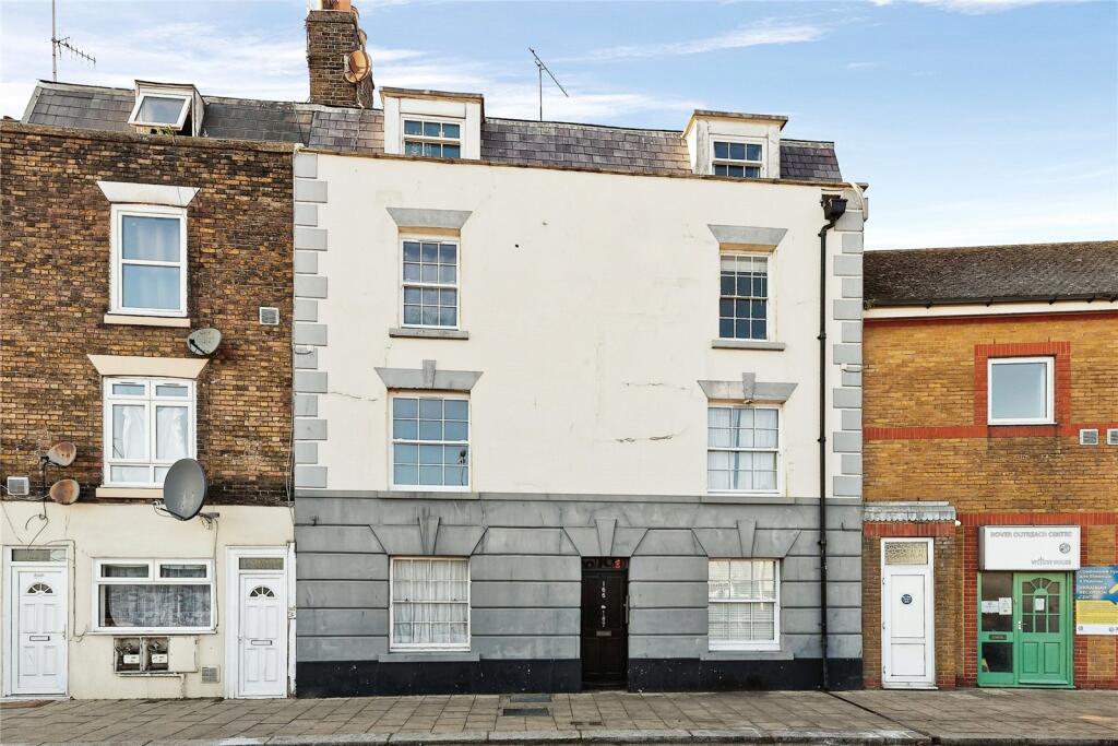 Snargate Street, Dover, Kent, CT17