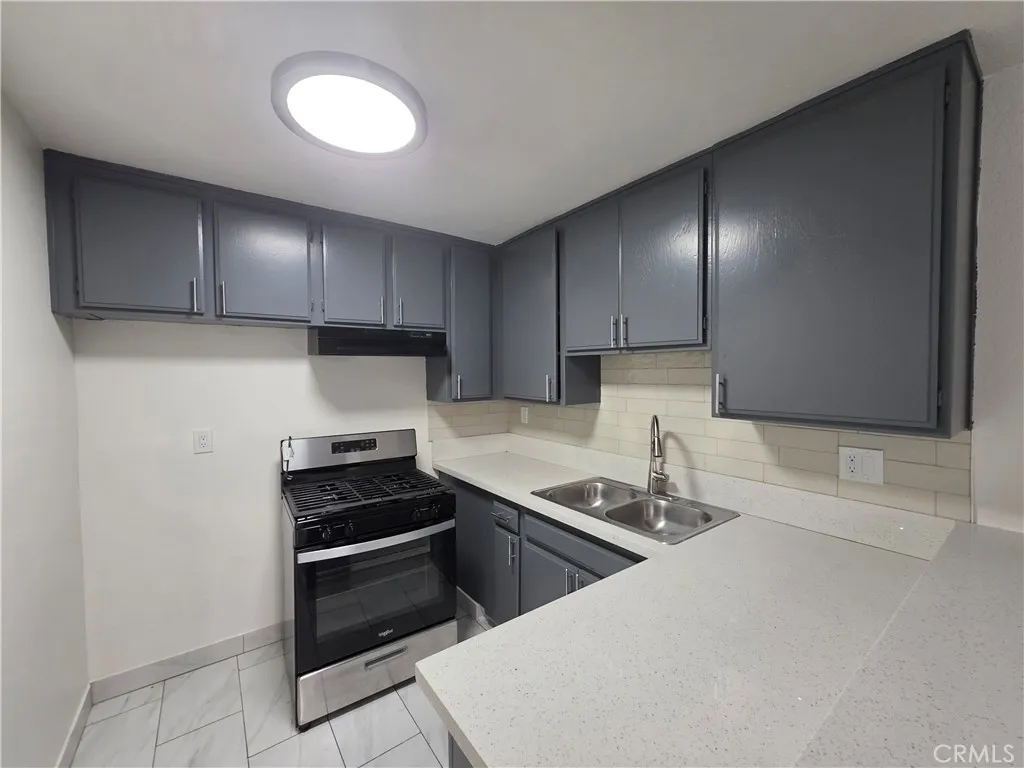 Additional image 3 of 6911 Woodley Ave Unit 107, Van Nuys, CA 91406