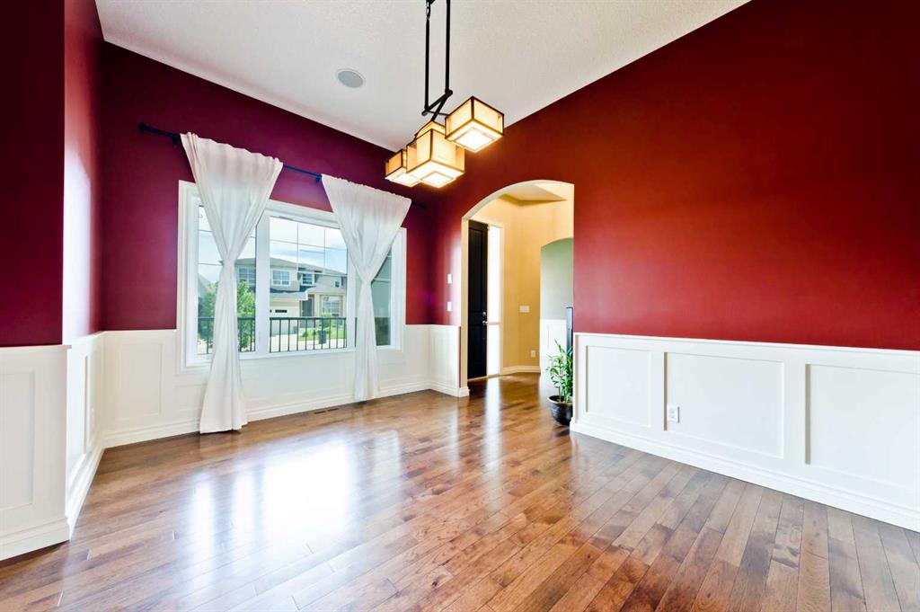 Additional image 6 of 60 Elmont Rise SW, Calgary, AB, T3H 4X9