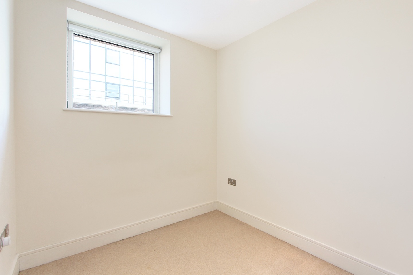Additional image 9 of Studio Flat, Great Suffolk Street, SE1, N1 7GU