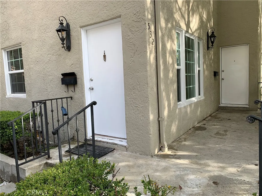 532 Naranja Drive, Glendale, CA 91206