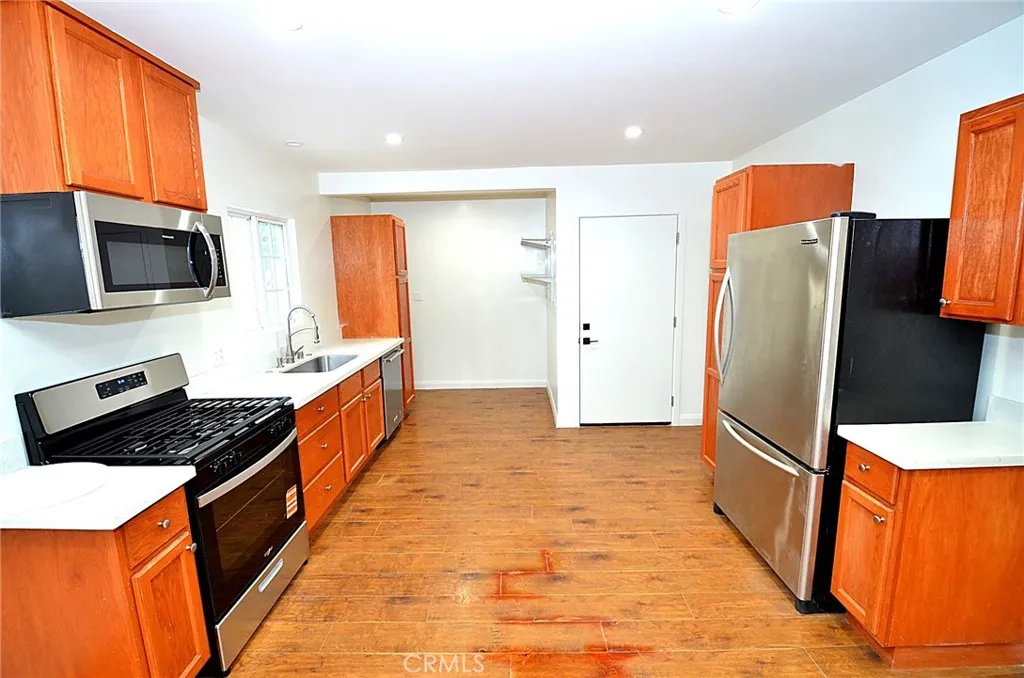 Additional image 15 of 13972 Louvre St, Pacoima, CA 91331