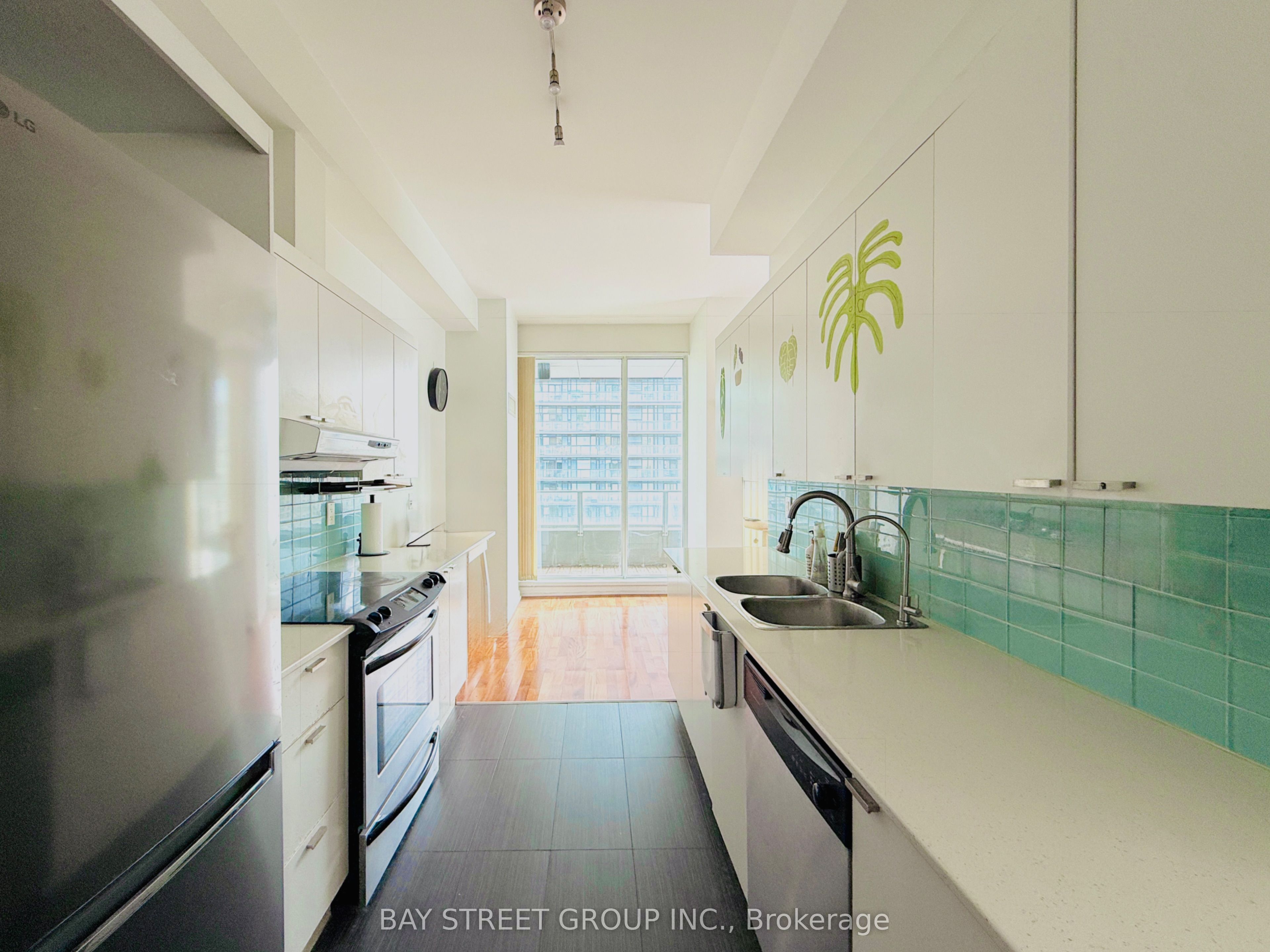 Additional image 6 of 1902-111 Elizabeth Street, Toronto, ON, M5G 1P7